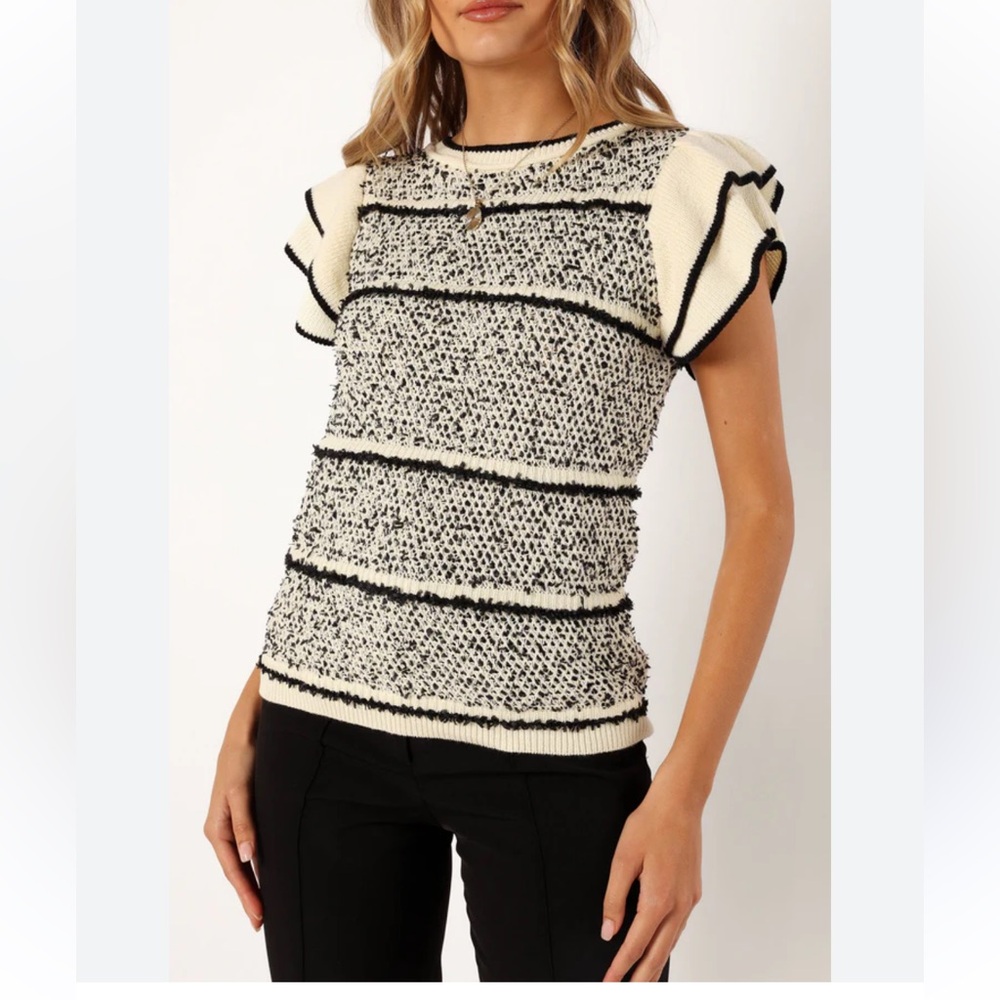 Grey Collective black and white knit top Size M